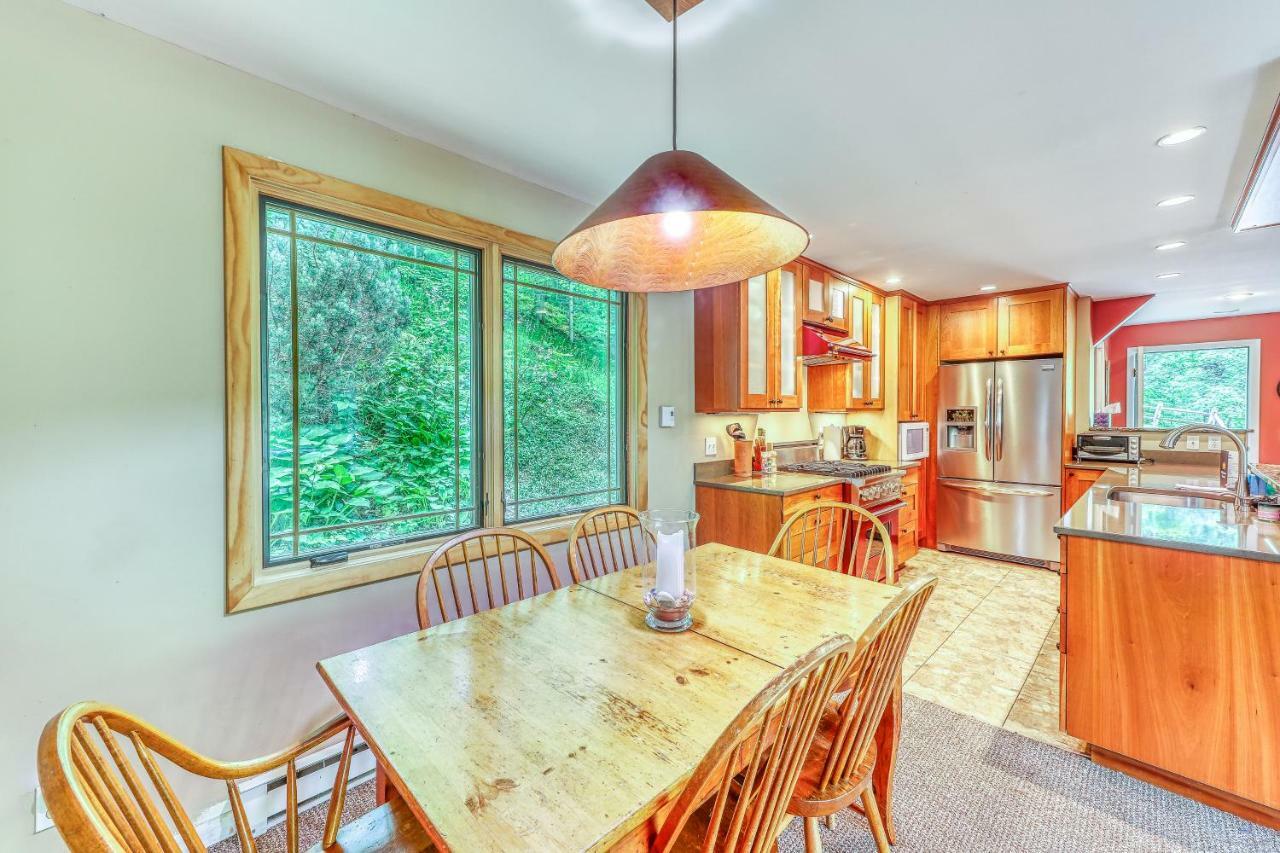 Sugarbush River Home Warren Exterior photo